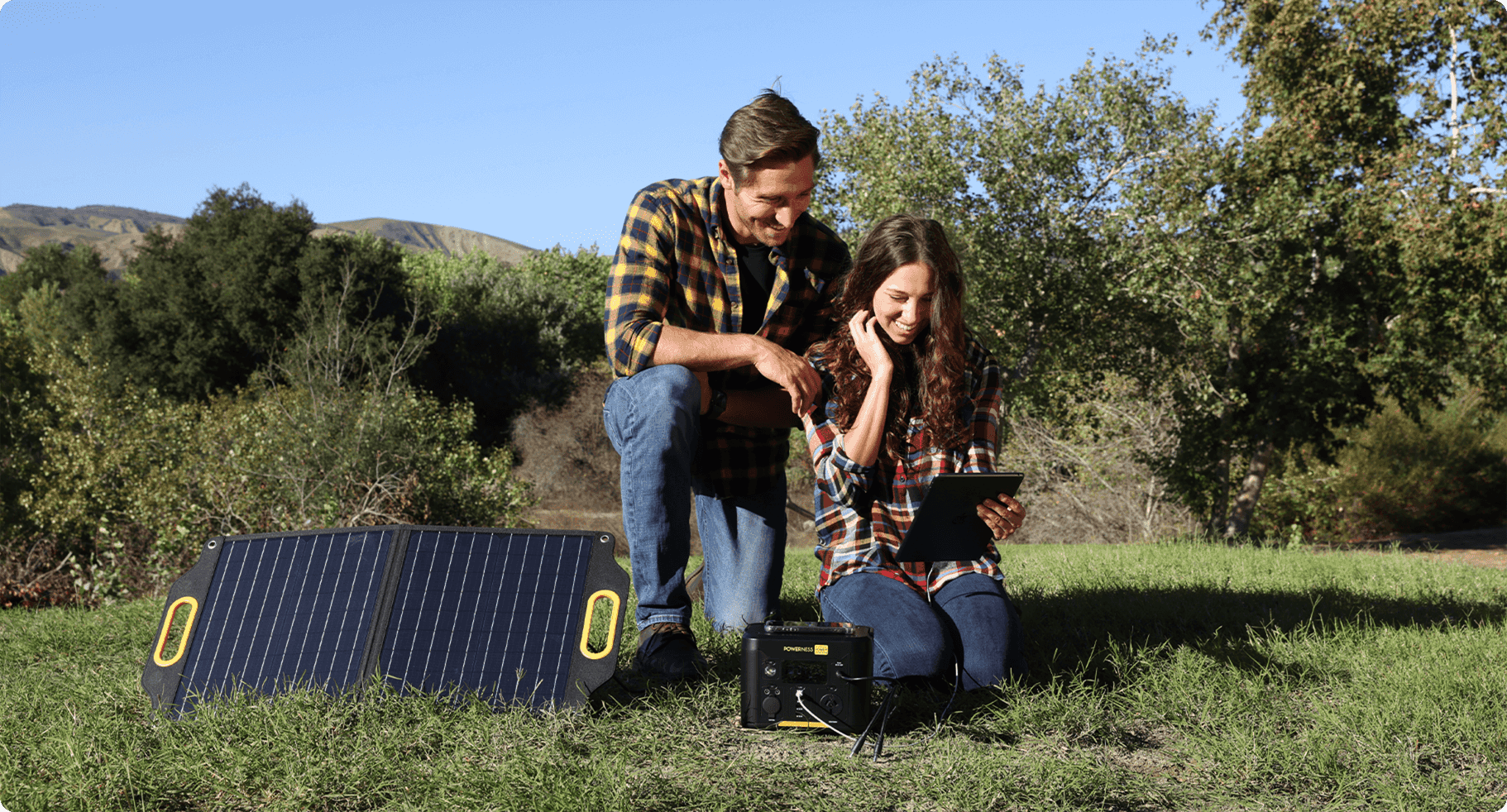 couple using 300W  power station